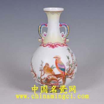 粉彩瓷器的形成与鉴别方法