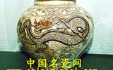 出土元代青花龙纹梅瓶估价过亿