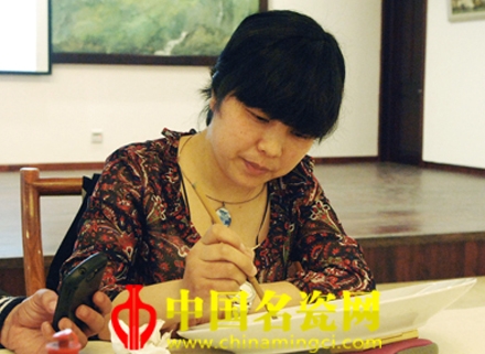 余朝霞:书山有路,艺海无涯