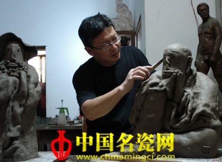 黄胜:青凝雅韵 意趣天成
