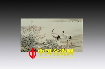丹顶宜承日,霜翎不染泥